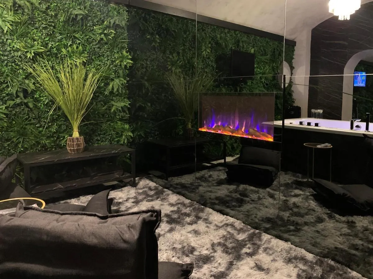 Romantic Wellness Apartment Colosseo