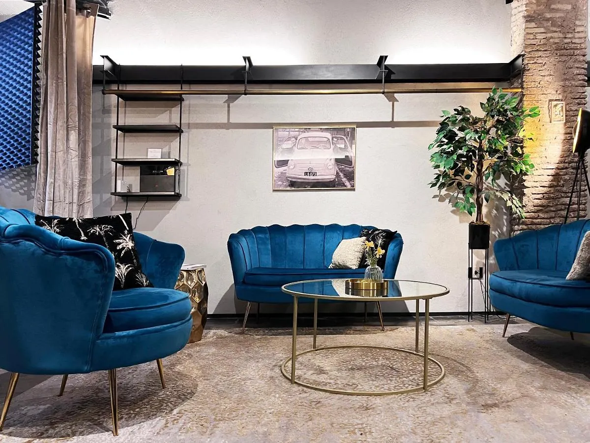 Romantic Wellness Apartment Colosseo 0*, Roma